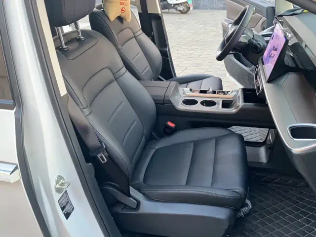 GAC Trumpchi E8 — Фото автомобиля 2