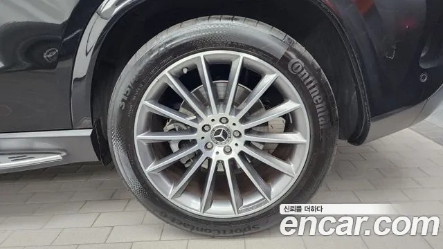 Mercedes-Benz GLE-Class — Фото автомобиля 18