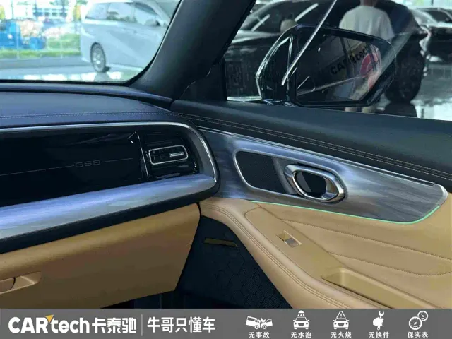GAC Trumpchi GS8 — Фото автомобиля 21