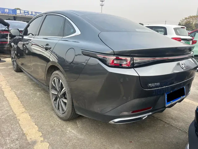 Changan Eado — Фото автомобиля 13