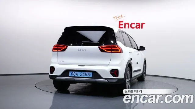 Kia Niro Niro Plus Earth — Фото автомобиля 4