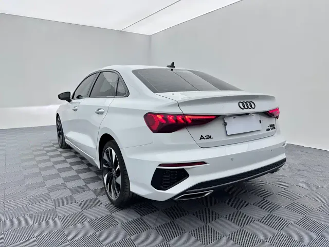 Audi A3 — Фото автомобиля 4