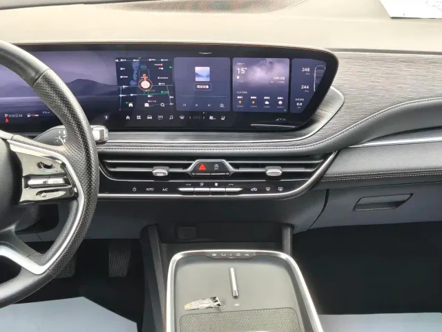 Buick LaCrosse — Фото автомобиля 8