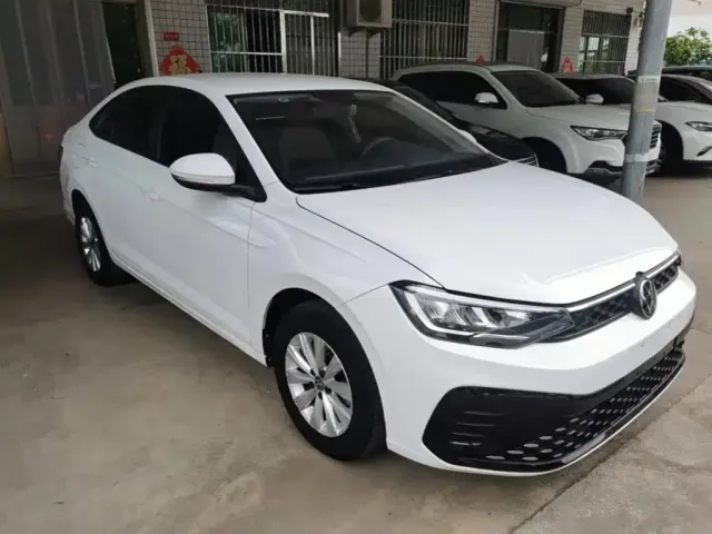 Volkswagen Lavida — Фото автомобиля 3