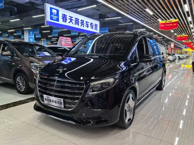 Фотография автомобиля — Mercedes-Benz V-Class