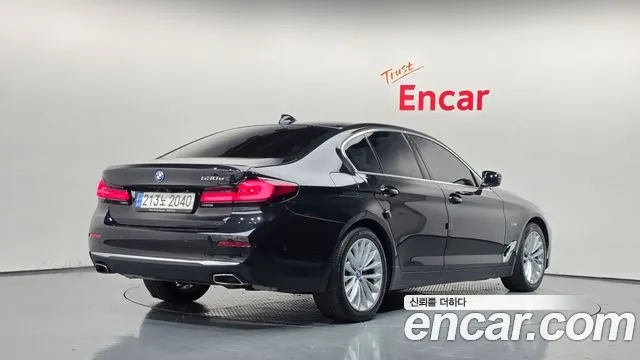 BMW 5 Series G30 — Фото автомобиля 2
