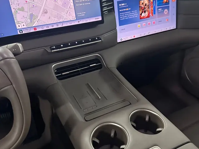 IM Motors LS6 — Фото автомобиля 15