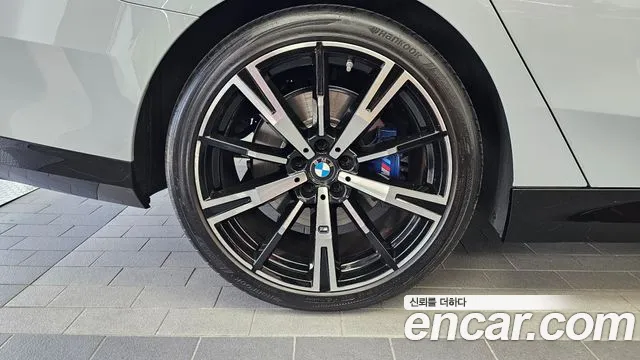 BMW 5 Series G60 — Фото автомобиля 5