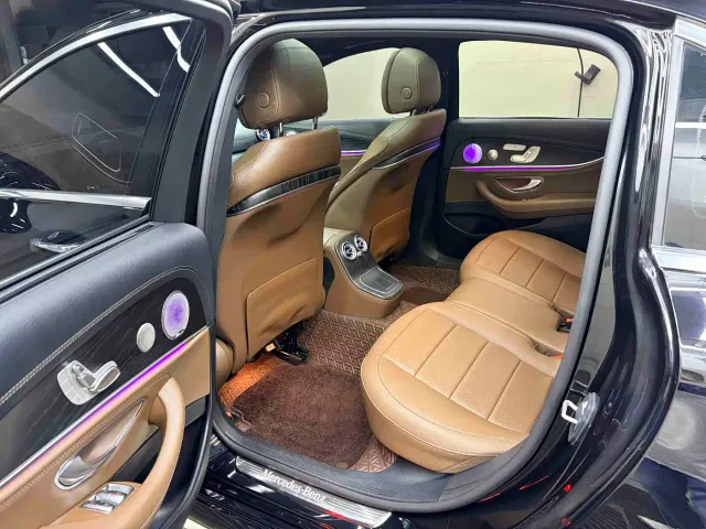 Mercedes-Benz E-Class — Фото автомобиля 9