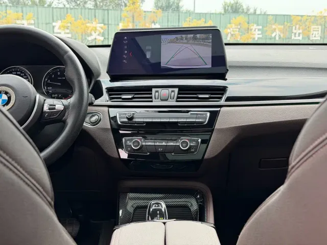 BMW X1 — Фото автомобиля 11