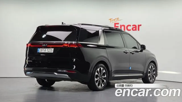 Kia Canival Carnival 4 поколение Дизель 9 мест Signature — Фото автомобиля 2