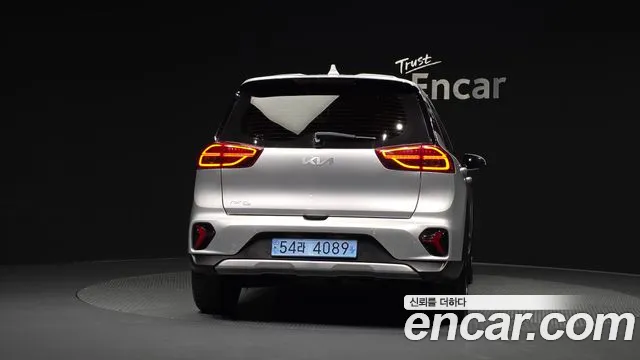 Kia Niro — Фото автомобиля 4