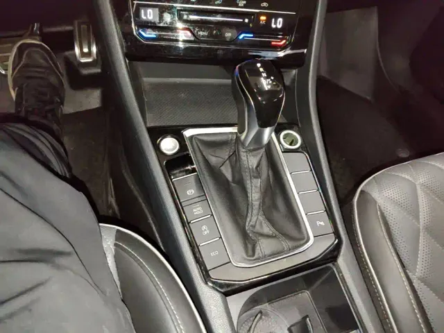 Volkswagen Sagitar — Фото автомобиля 13