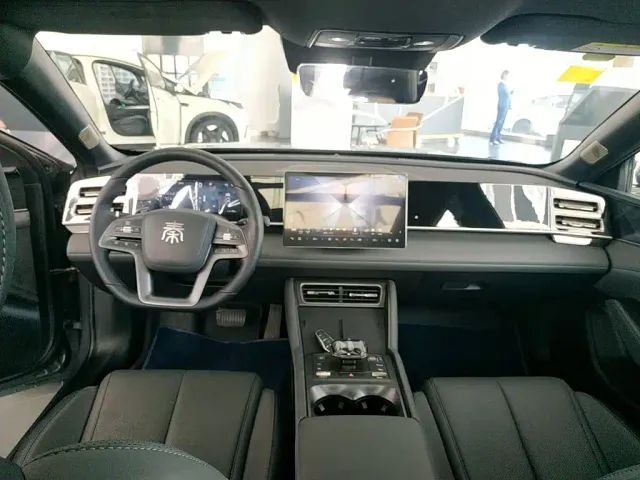 BYD Qin L — Фото автомобиля 5
