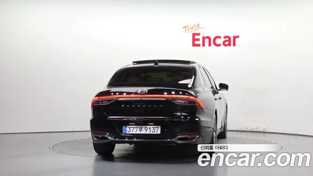 Hyundai Grandeur New — Фото автомобиля 4