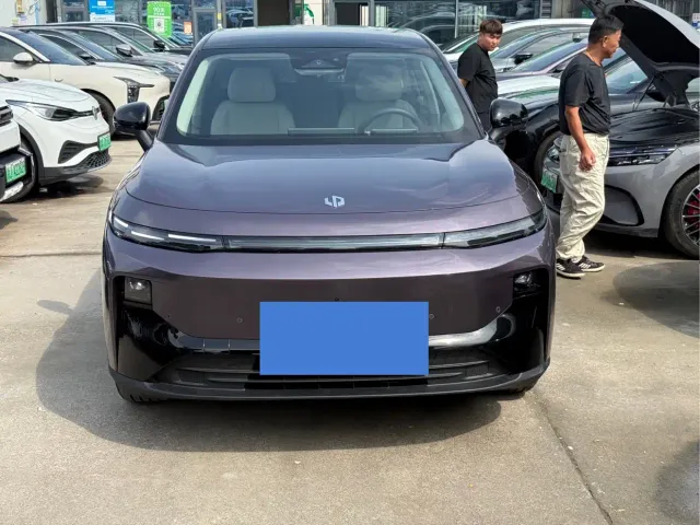 Leapmotor B10 — Фото автомобиля 2