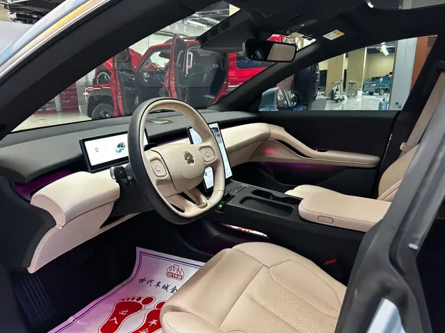 Nio ET5 Touring — Фото автомобиля 9