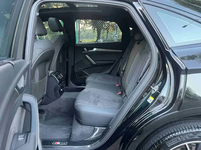 Audi Q5L Sportback — Фото автомобиля 7