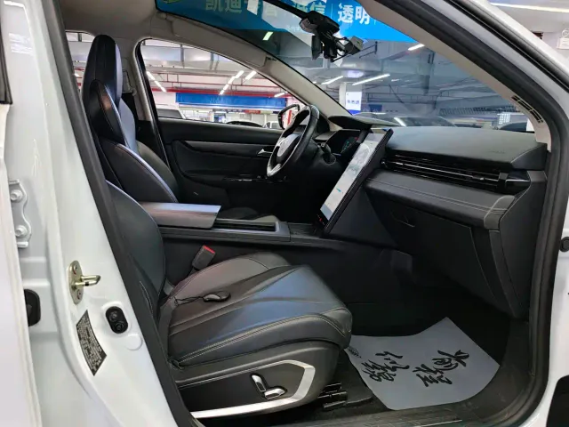 Xpeng G3 — Фото автомобиля 15