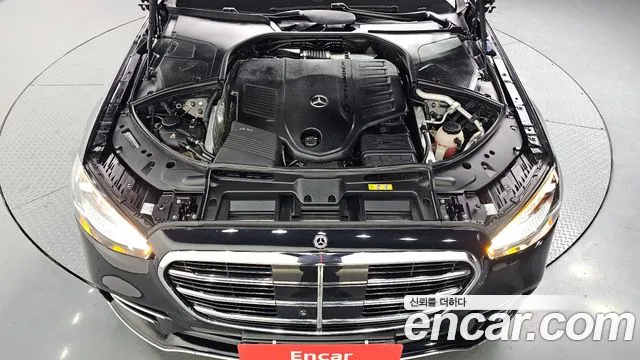 Mercedes-Benz S-Class — Фото автомобиля 2