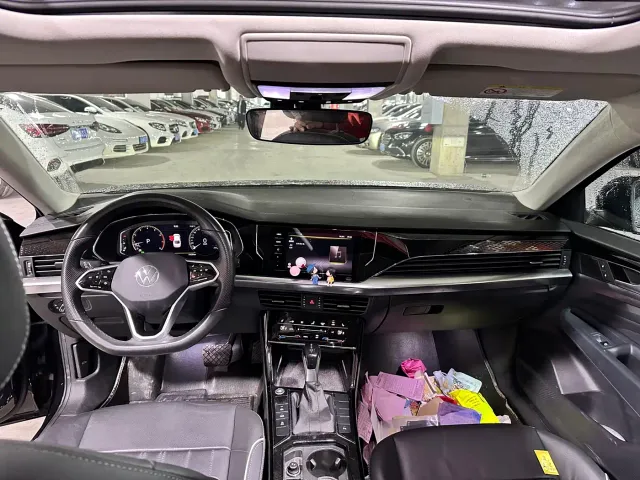Volkswagen Passat — Фото автомобиля 11
