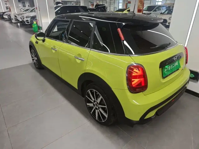 MINI Hatch — Фото автомобиля 4