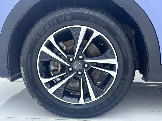 Jetour X70 Plus — Фото автомобиля 10