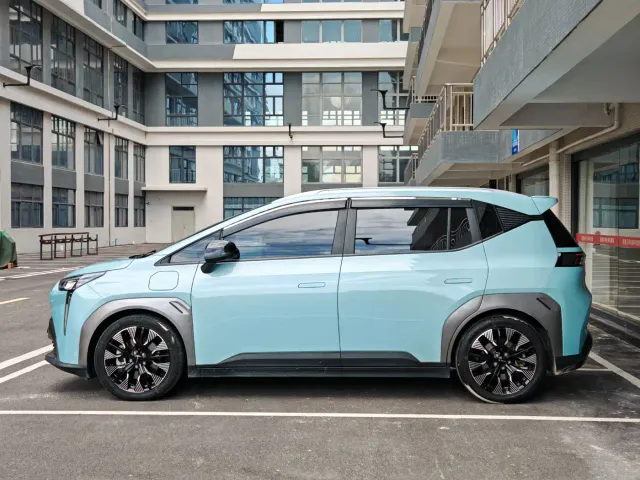 GAC Aion Y — Фото автомобиля 4