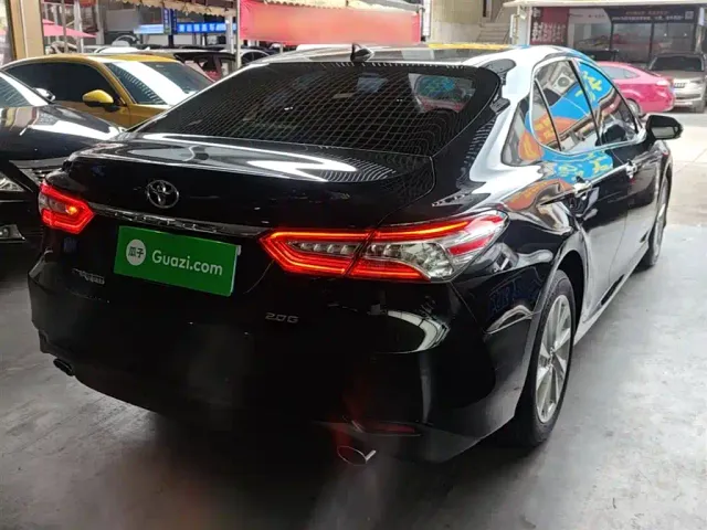 Toyota Camry — Фото автомобиля 6