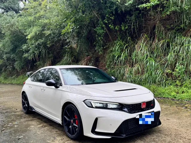 Honda Civic — Фото автомобиля 3