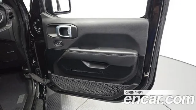 Jeep Wrangler Wrangler (JL) — Фото автомобиля 23