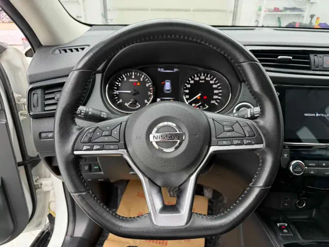 Nissan X-Trail — Фото автомобиля 10