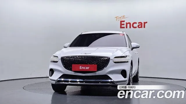 Genesis GV70 — Фото автомобиля 3