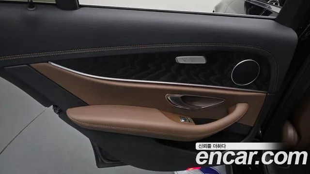 Mercedes-Benz E-Class W213 — Фото автомобиля 14