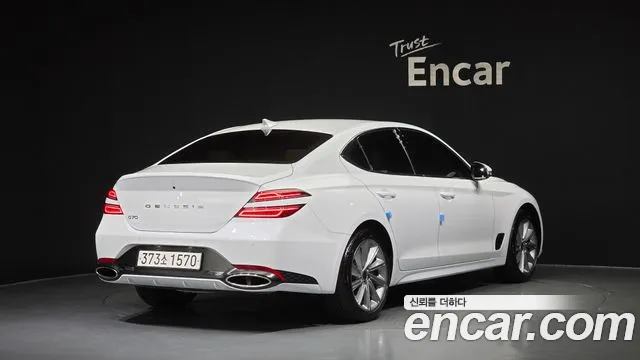 Genesis G70 Новый G70 Бензин 2.5T 2WD — Фото автомобиля 2