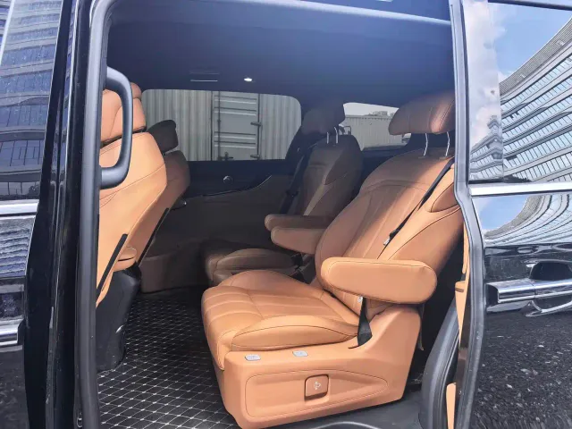 Forthing Xinghai V9 — Фото автомобиля 9