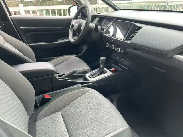 Honda Fit — Фото автомобиля 7