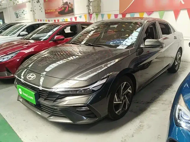 Фотография автомобиля — Hyundai Elantra