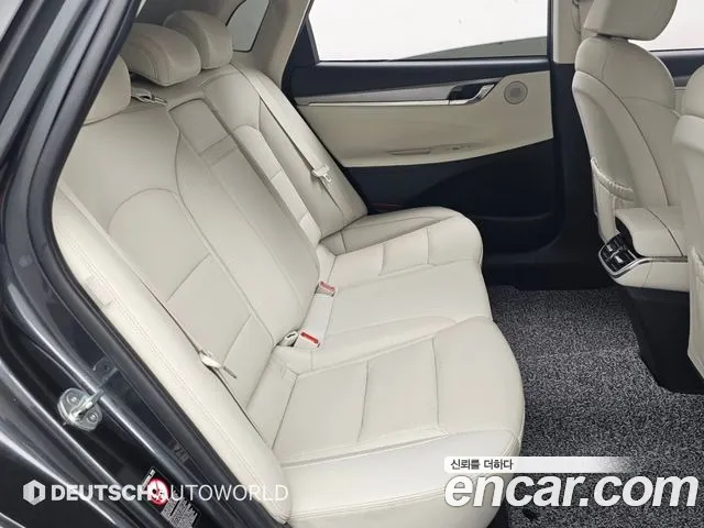 Hyundai Grandeur Grandeur (New) Hybrid — Фото автомобиля 11