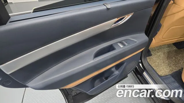 Genesis GV80 — Фото автомобиля 14