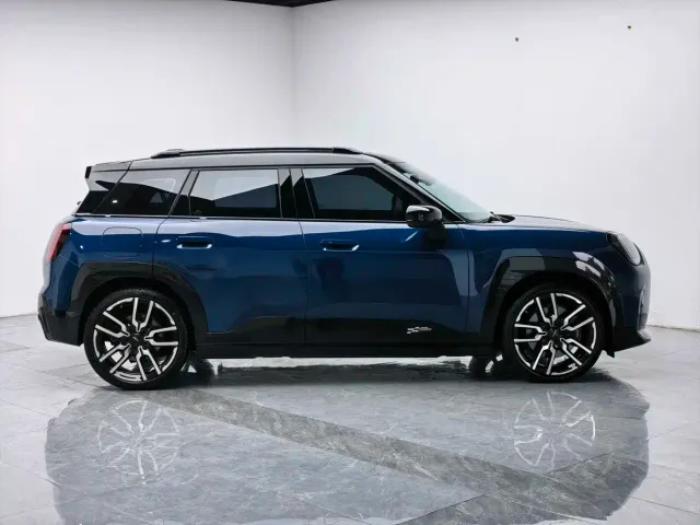 MINI Electric ACEMAN — Фото автомобиля 6
