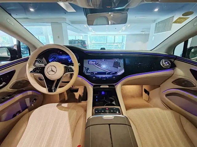 Mercedes-Benz EQS — Фото автомобиля 14