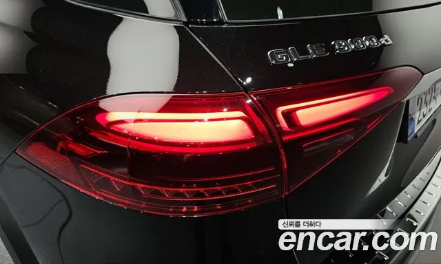 Mercedes-Benz GLE-Class — Фото автомобиля 8