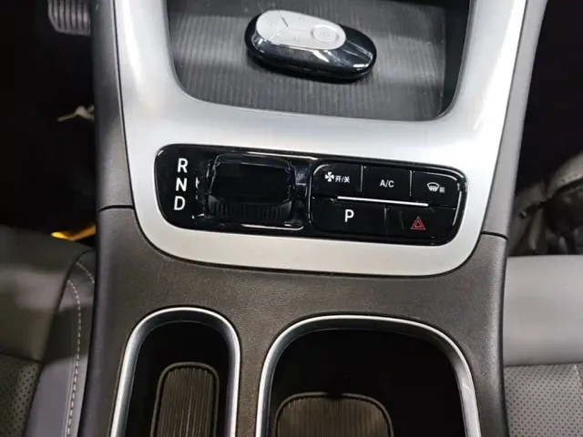Geely Starry Wish — Фото автомобиля 13