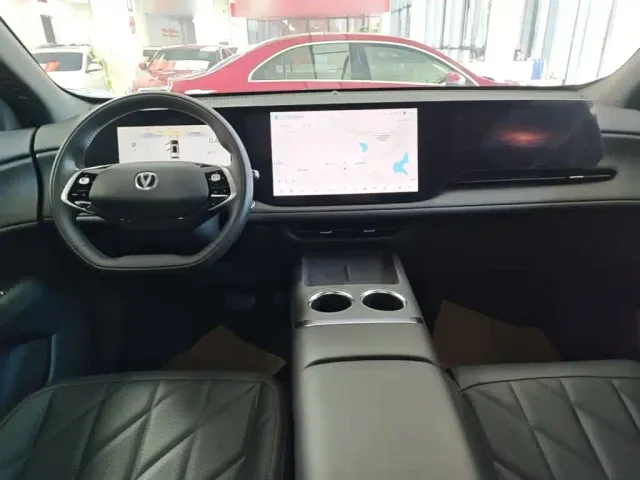 Changan CS75 Plus — Фото автомобиля 9
