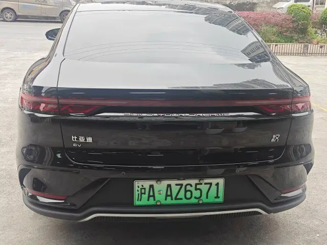 BYD Han — Фото автомобиля 3