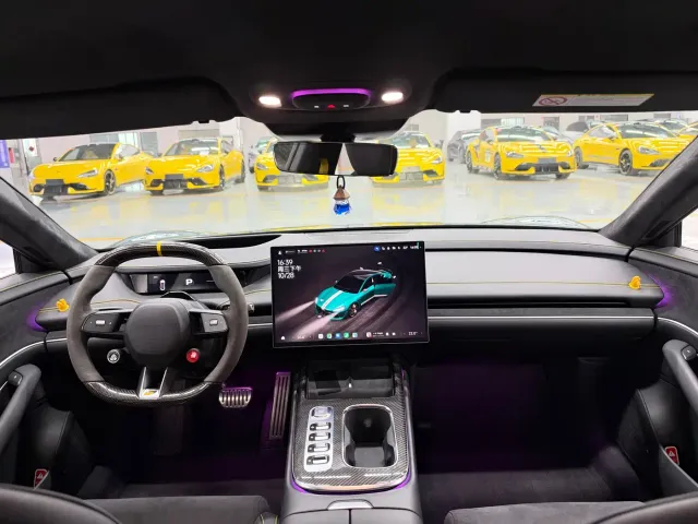 Xiaomi SU7 Ultra — Фото автомобиля 5