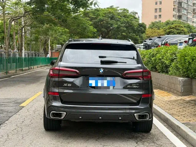 BMW X5 — Фото автомобиля 14