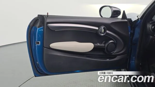 MINI Cooper Electric — Фото автомобиля 13