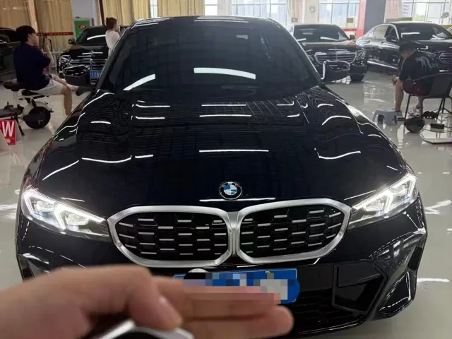 BMW 3 Series — Фото автомобиля 2